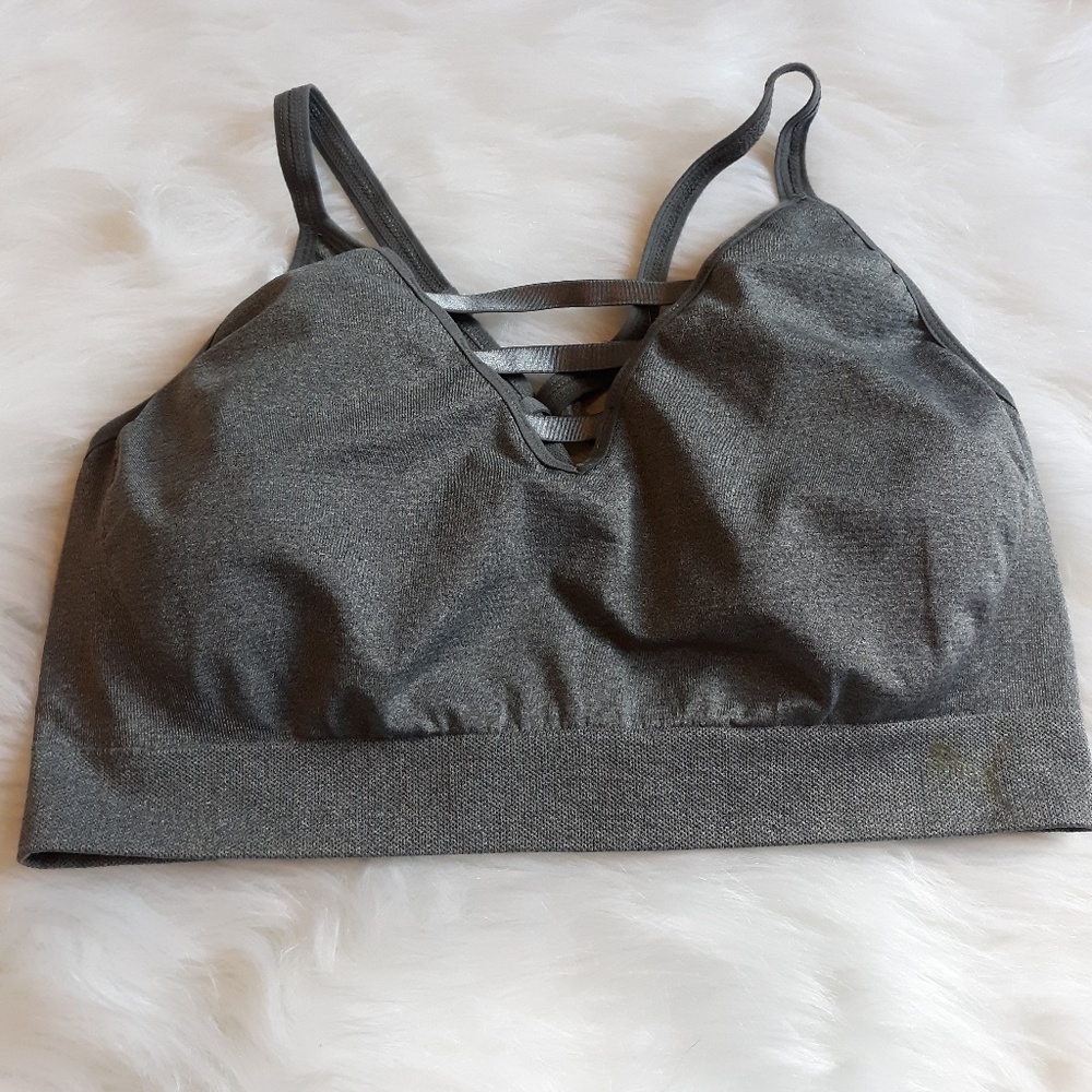 50%Puma sports bra size XL